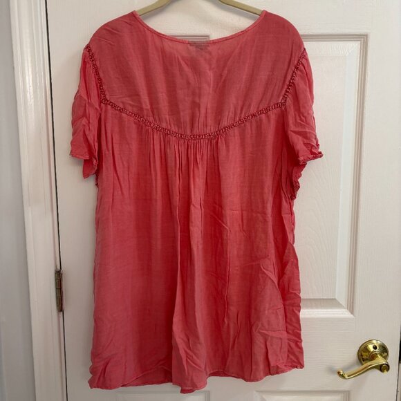 Torrid Challis Smocked Detail Flutter Sleeve Top - Picture 4 of 6